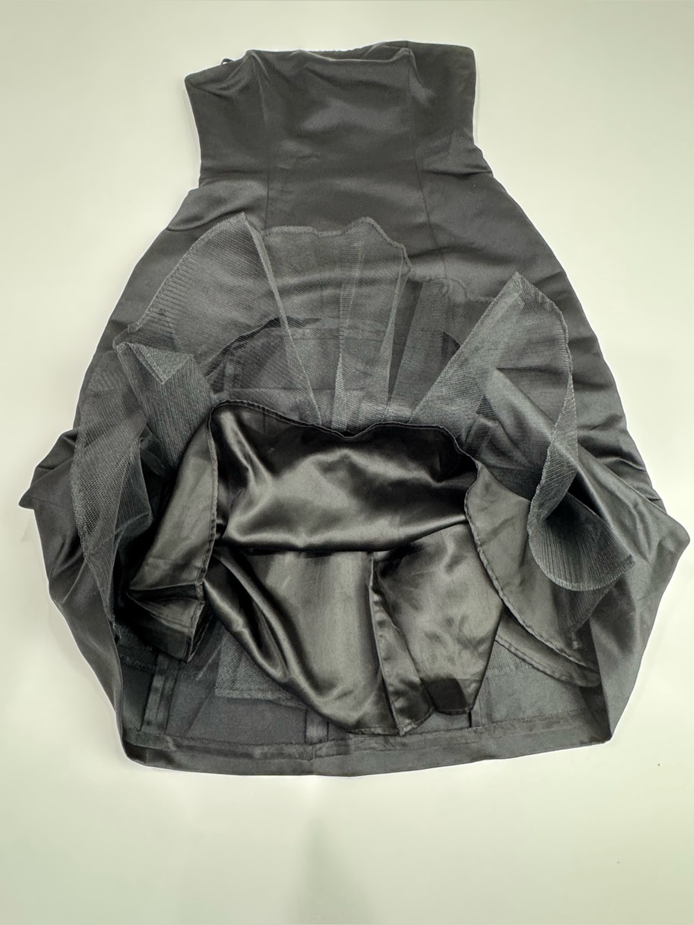BCBGMAXAZRIA Black Satin Midi Fit & Flare Strapless Cocktail Dress Size 12 - Picture 5 of 15
